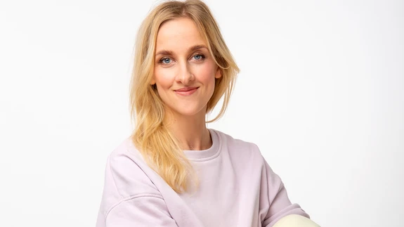 Martat on alati huvitanud inimestevahelised suhted ning see väljendub ka tema loomingus.