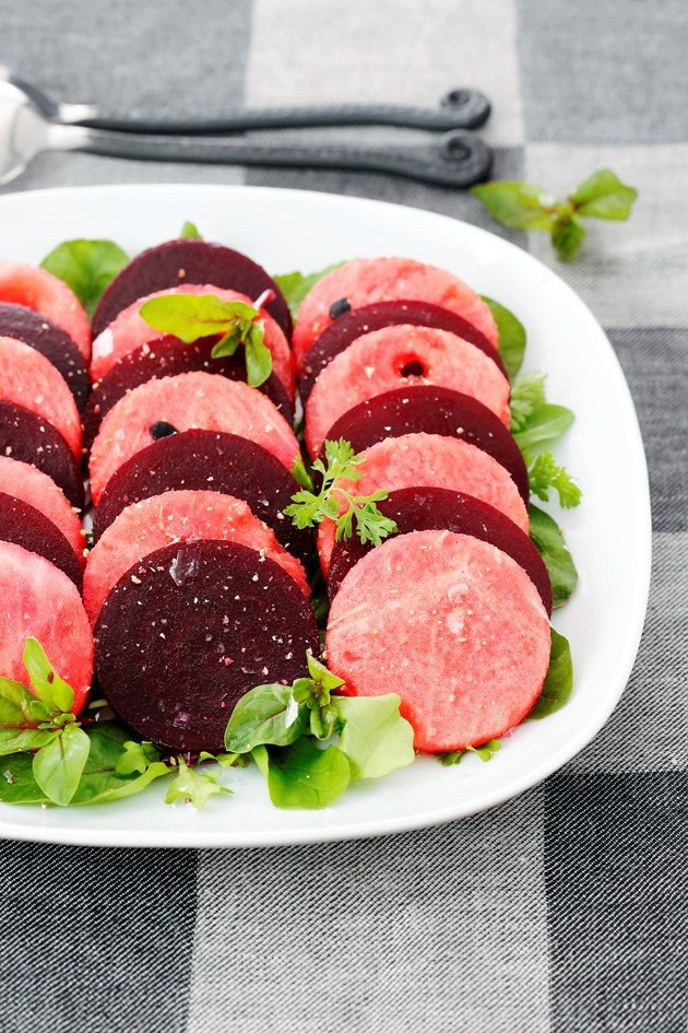 Arbuusi-peedisalat.
